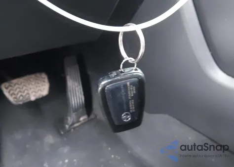 2022 Toyota Highlander Xle z USA, uszkodzony, nr VIN 5TDGZRBH3NS189372